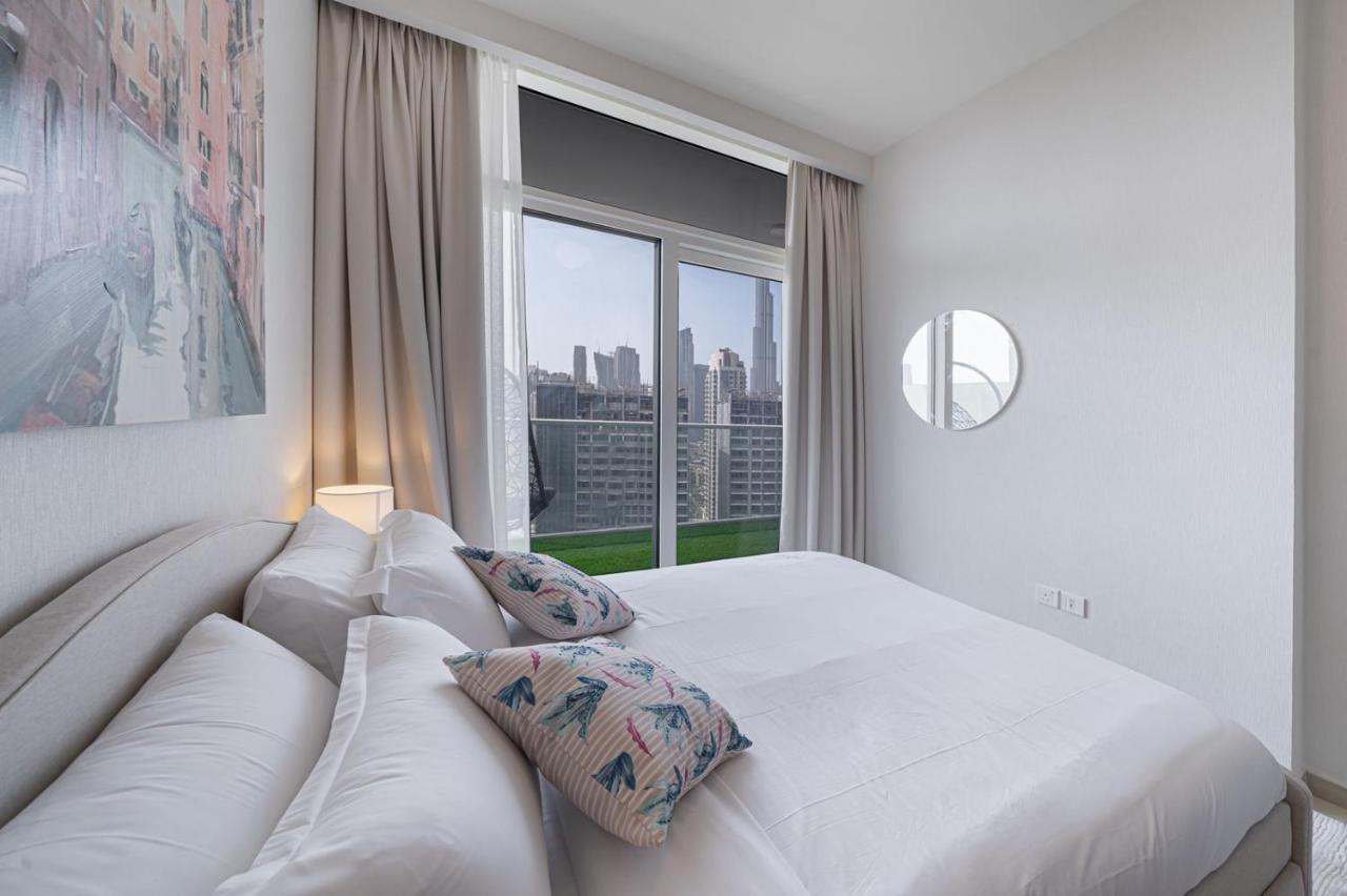 Alluring 1 Bd Apartment In Business Bay With Burj Khalifa View ドバイ エクステリア 写真